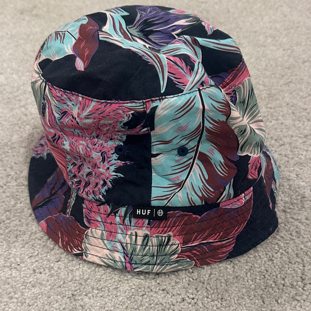 Huf Multicolor Leaf Pattern Bucket Hat - image 1